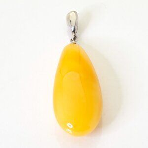 100% Real Genuine Butter Amber, Royal Amber With Silver Bail